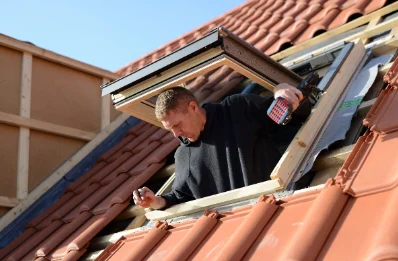 Pose de fenêtres de toit Velux à Sigy